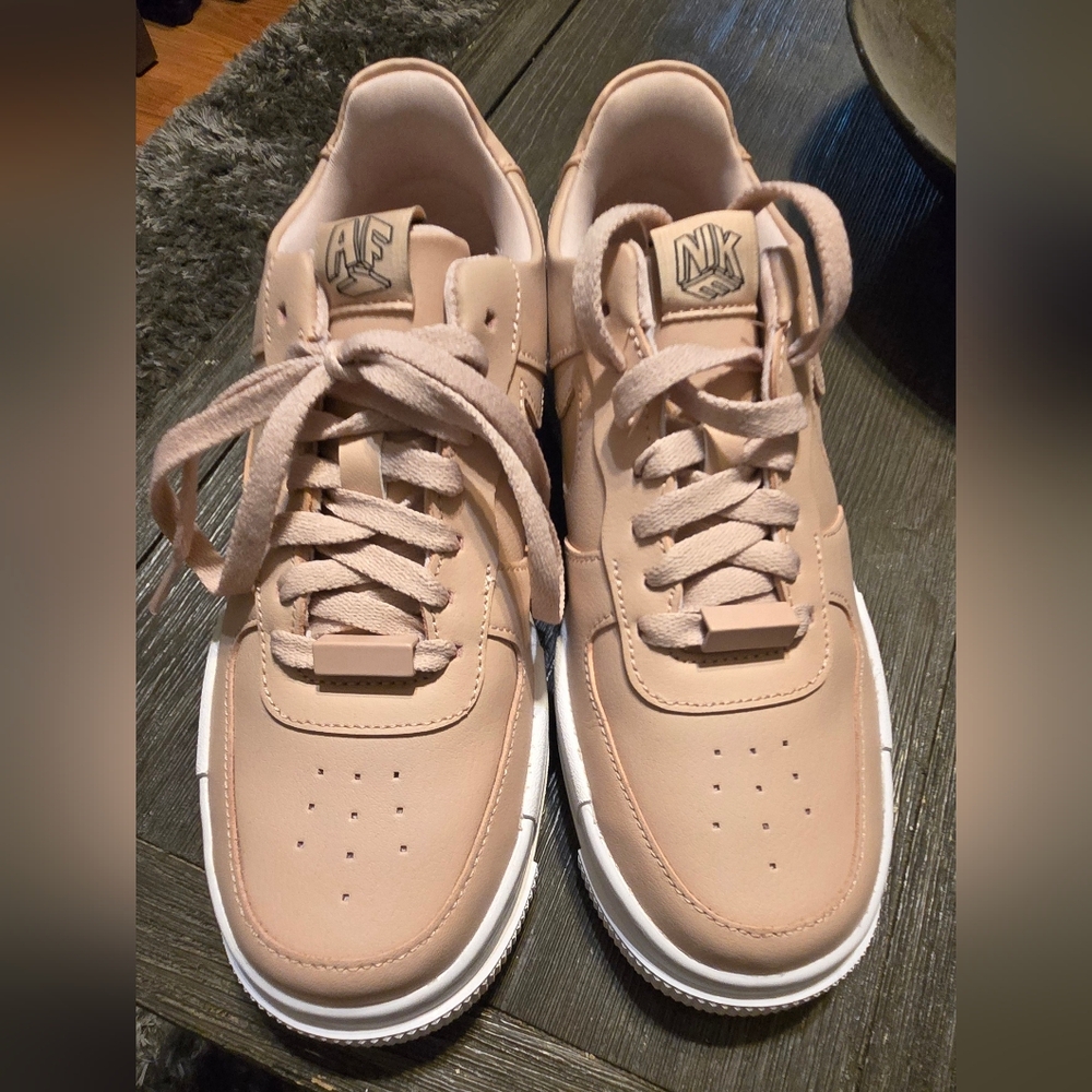 Womens Nike AF1 Pixel